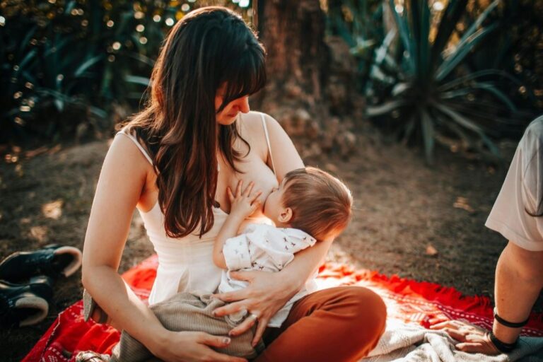 Gentle Weaning: Everything You Need to Know to Support Your Baby Through This Transition